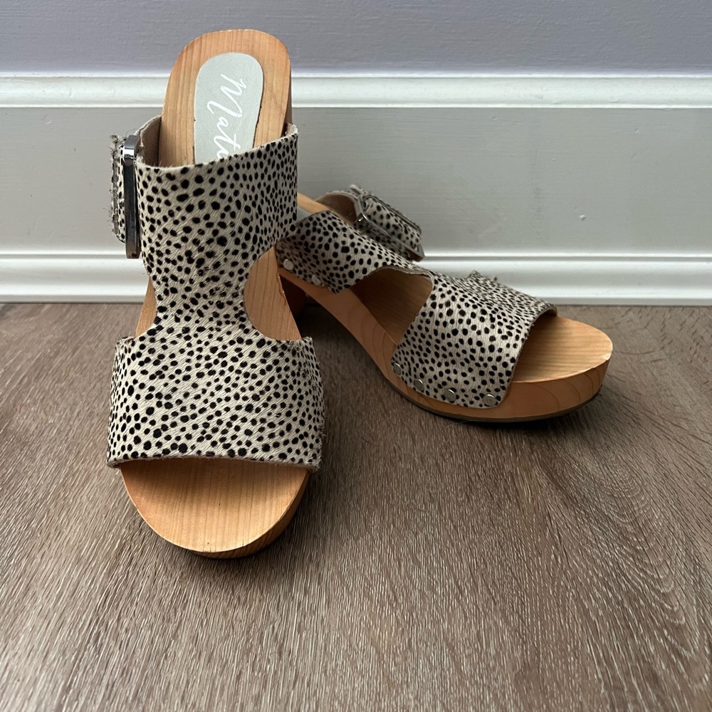 Pony hair Women's Black and Cream Sandals